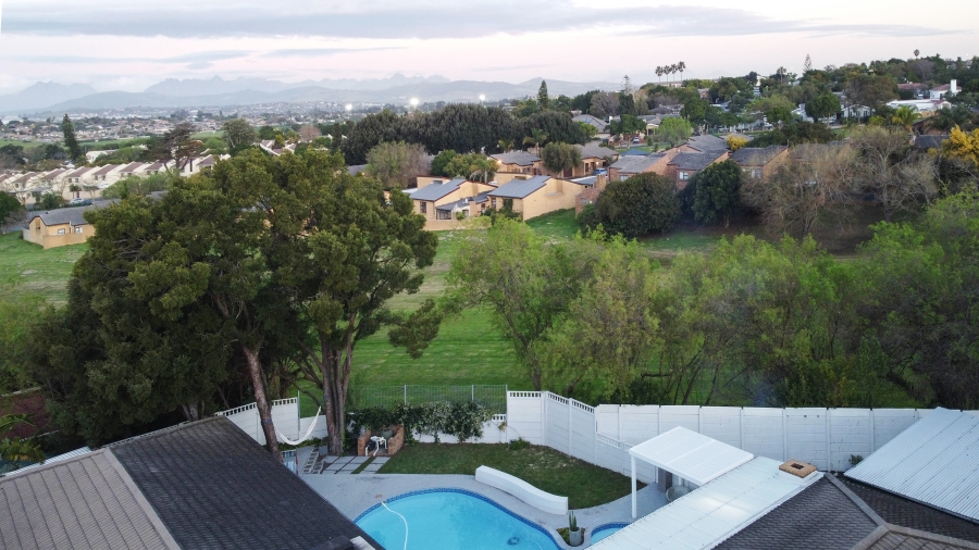 5 Bedroom Property for Sale in Eversdal Western Cape